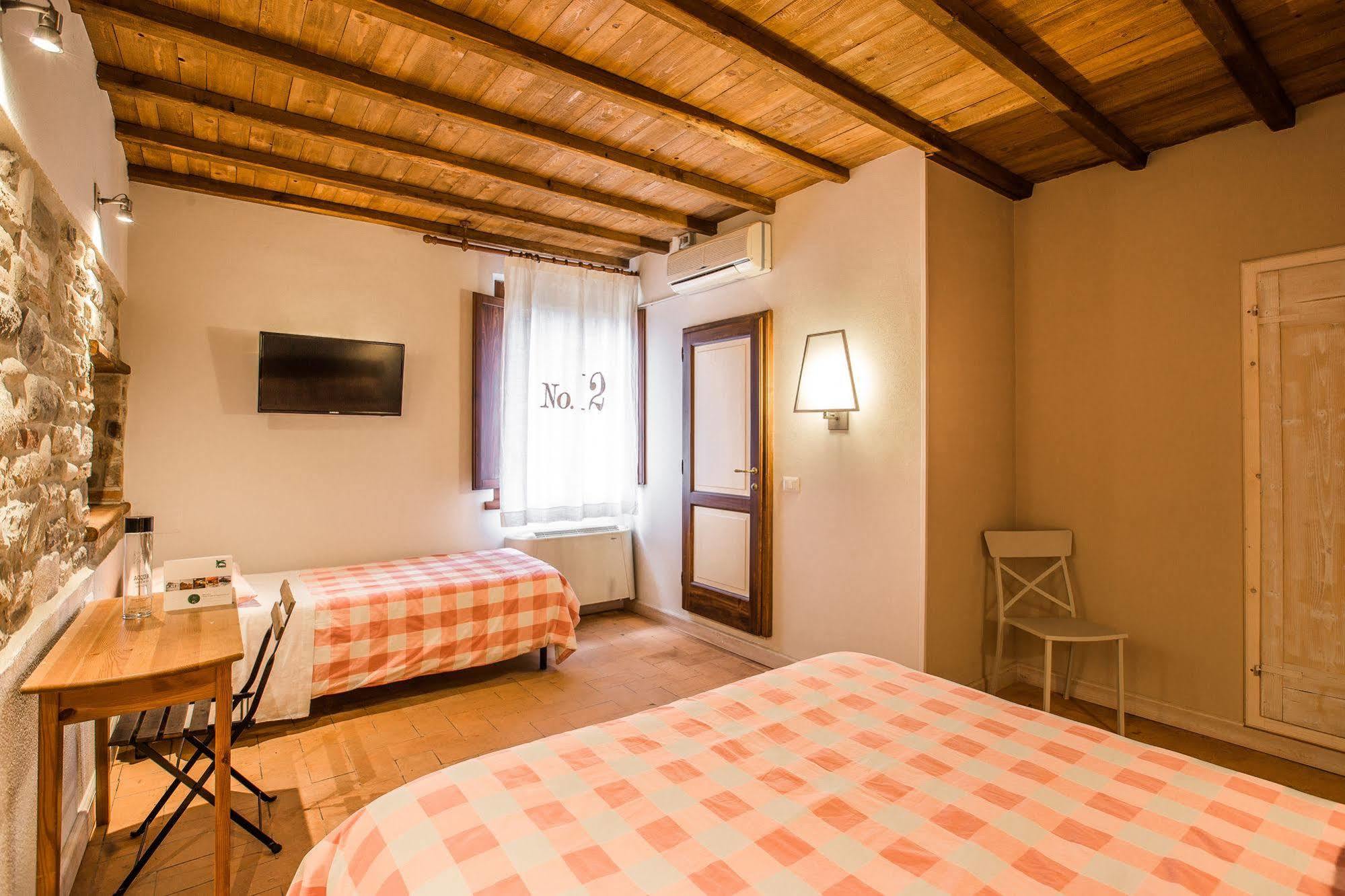 B&B Oasi Villaggio Marsciano Buitenkant foto